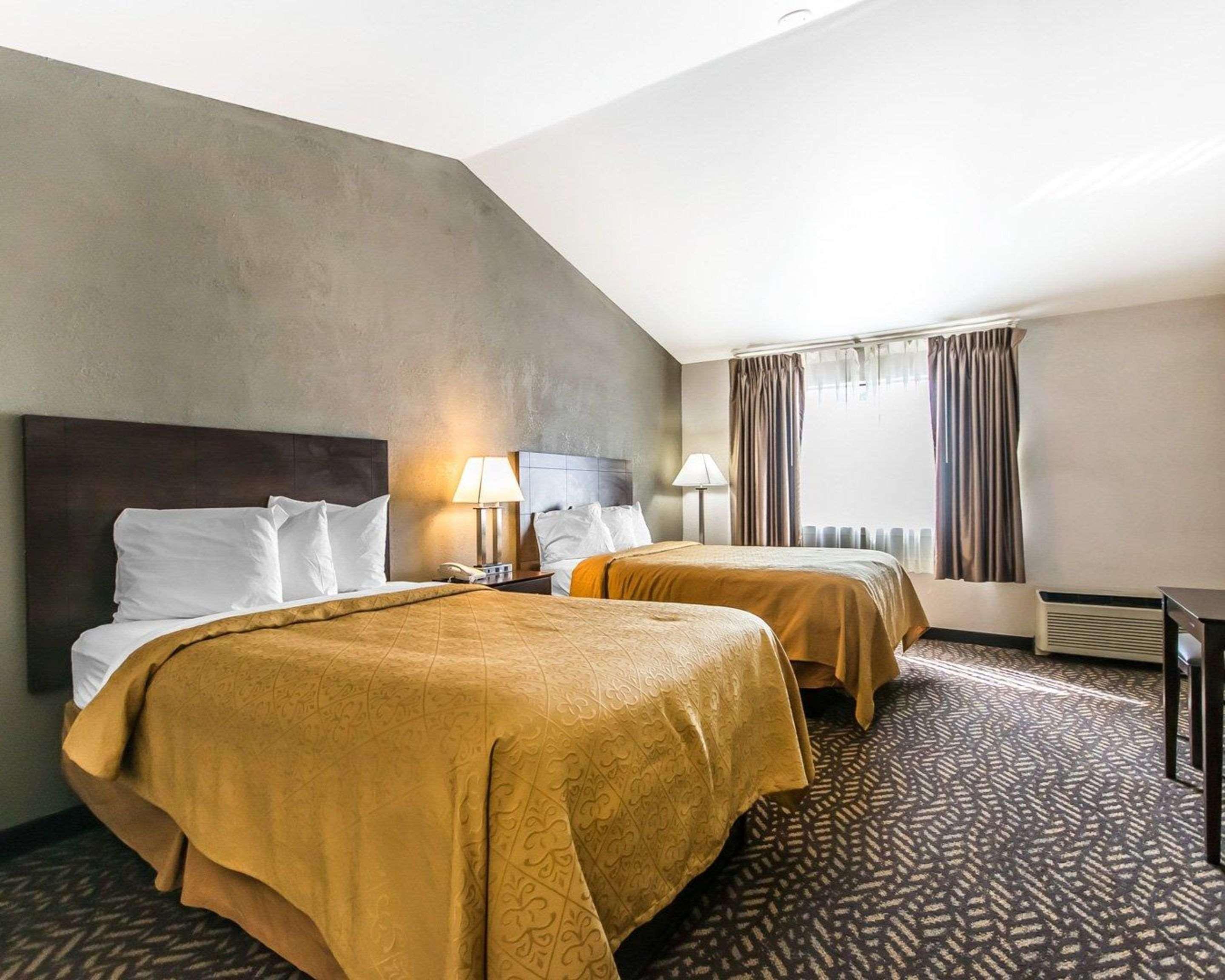 UPGRADE, EFFICIENCY, BUSINESS, 2 DOUBLE BEDS