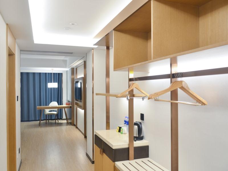 GreenTree Eastern Xuzhou High Speed Railway Station Square Yindi Automobile Market Hotel 14/32