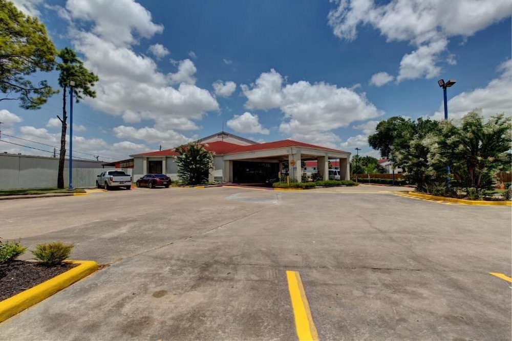 Executive Inn & Suites Hobby 21/29