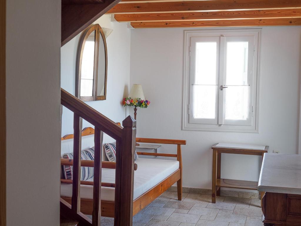 Anemoessa Rooms And Studios 28/49