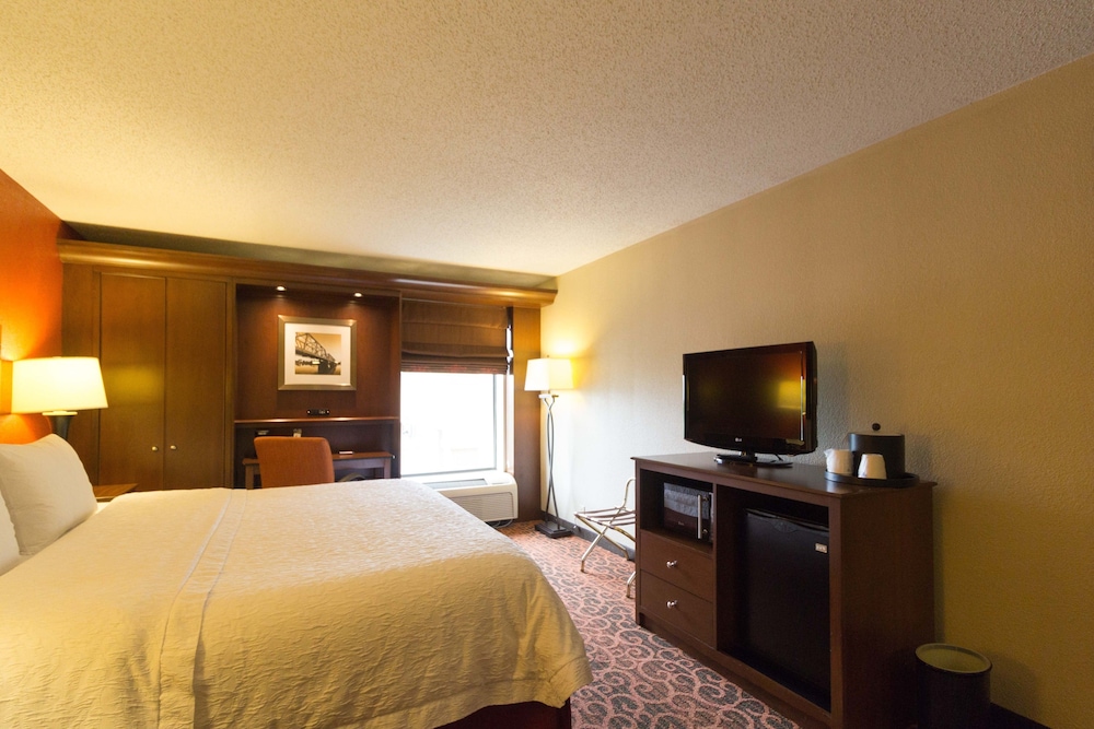 Hampton Inn Columbus South 12/45