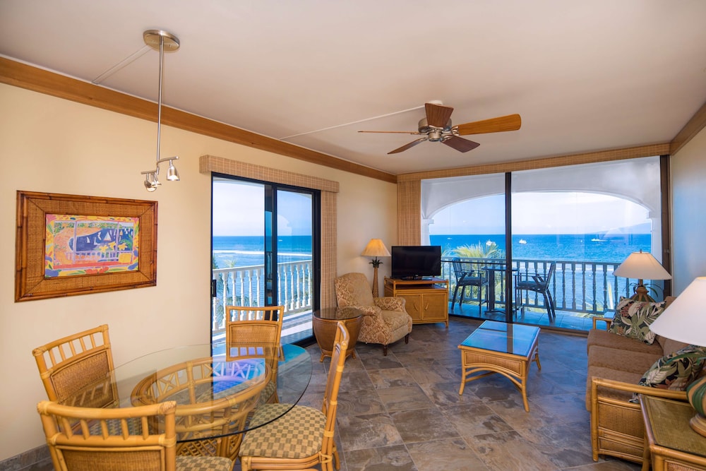 Lahaina Shores Beach Resort 33/57