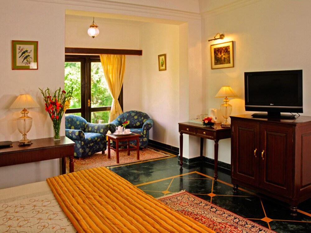 Udai Vilas Palace Bharatpur 6/18