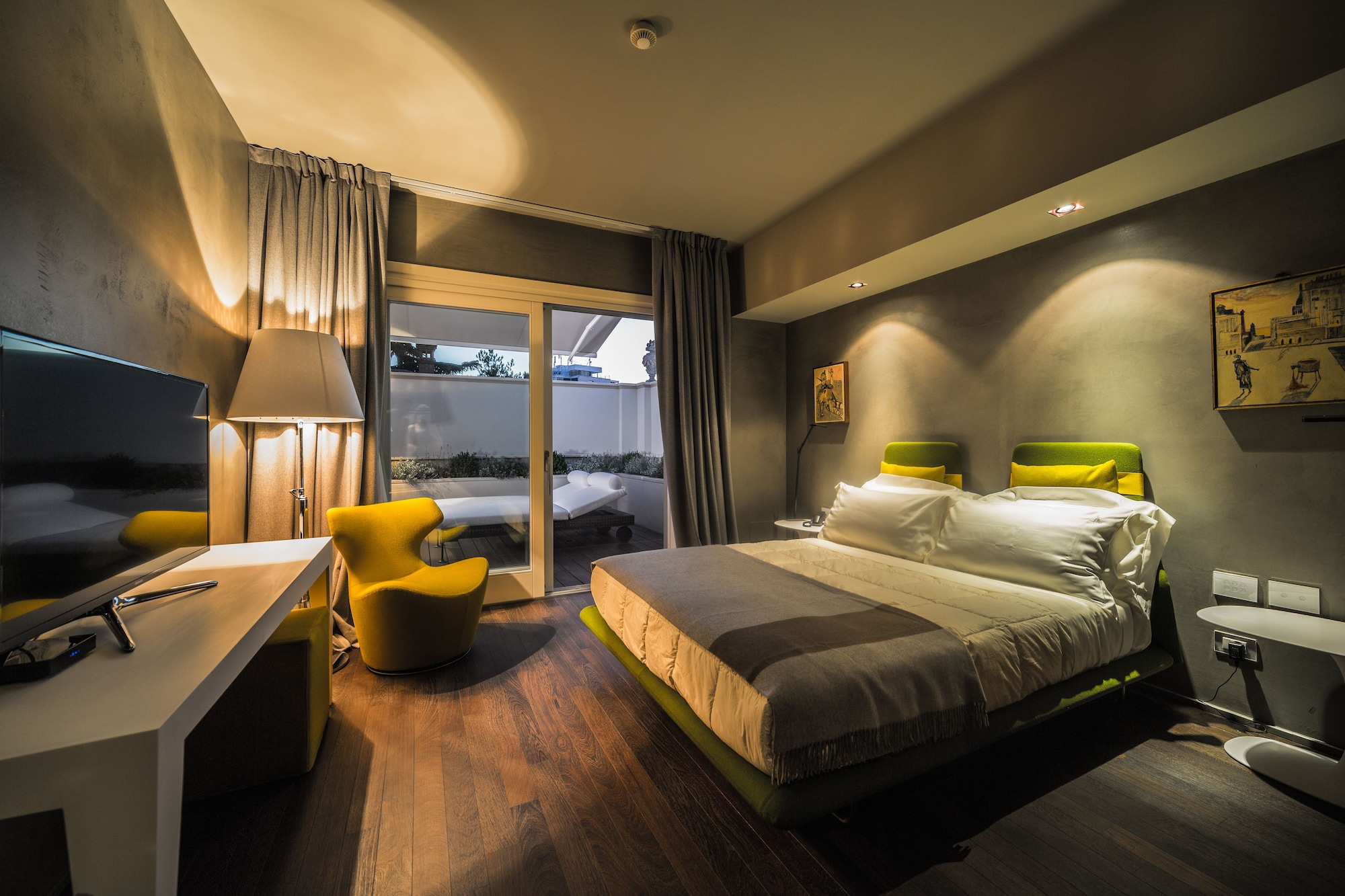Junior Suite, Studio, Queen Bed, Jetted Tub