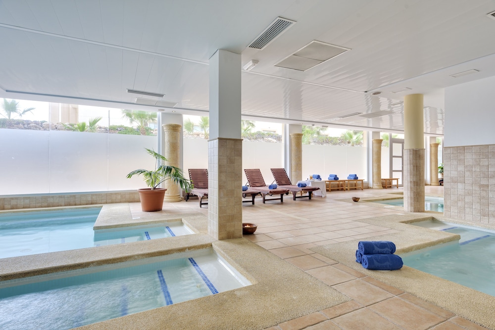 Cabogata Beach Hotel Spa 38/68