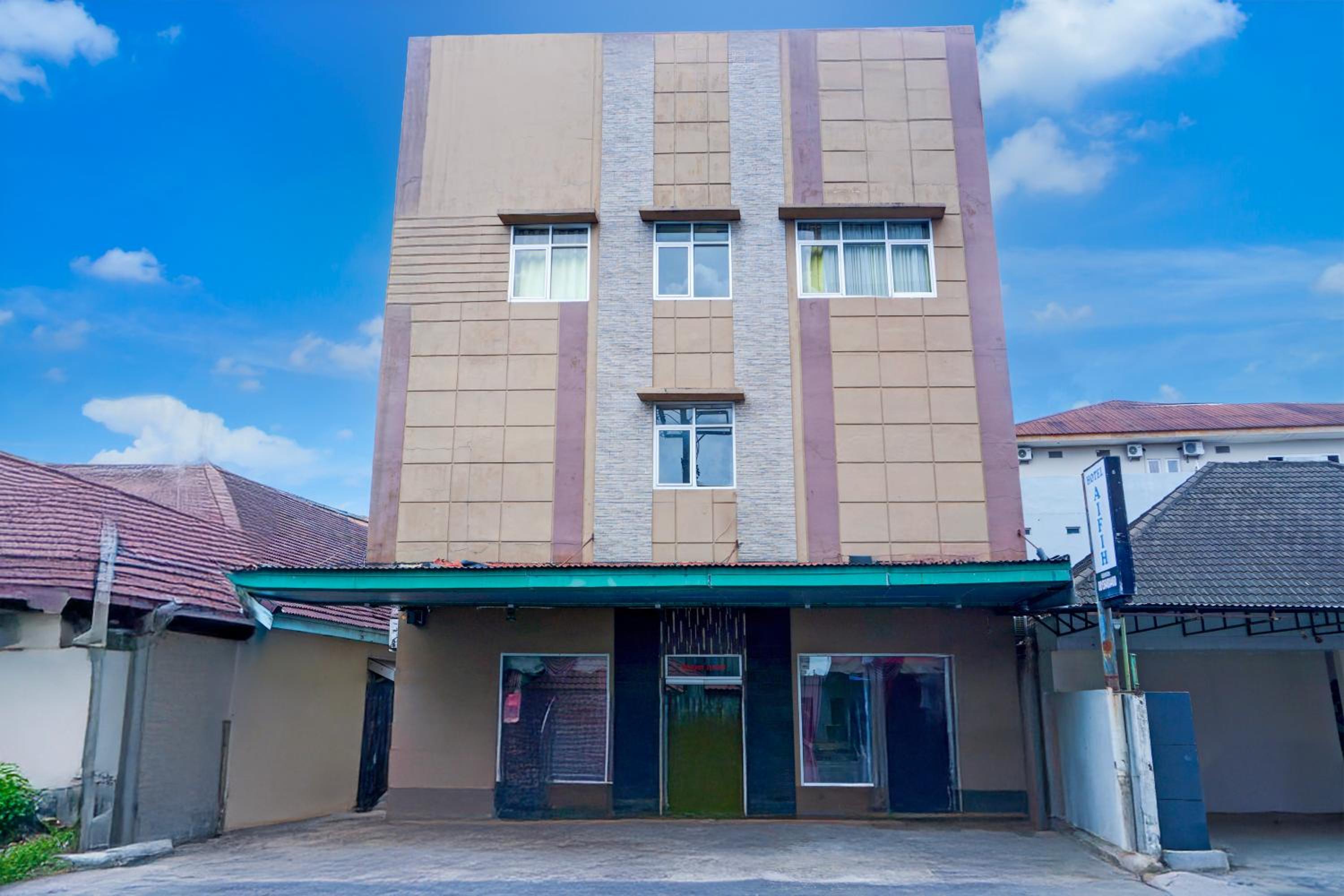 OYO 2255 Hotel Aifih 3/39