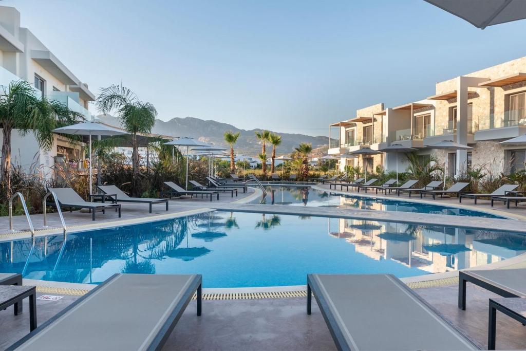 Oneiro Boutique Hotel 32/37