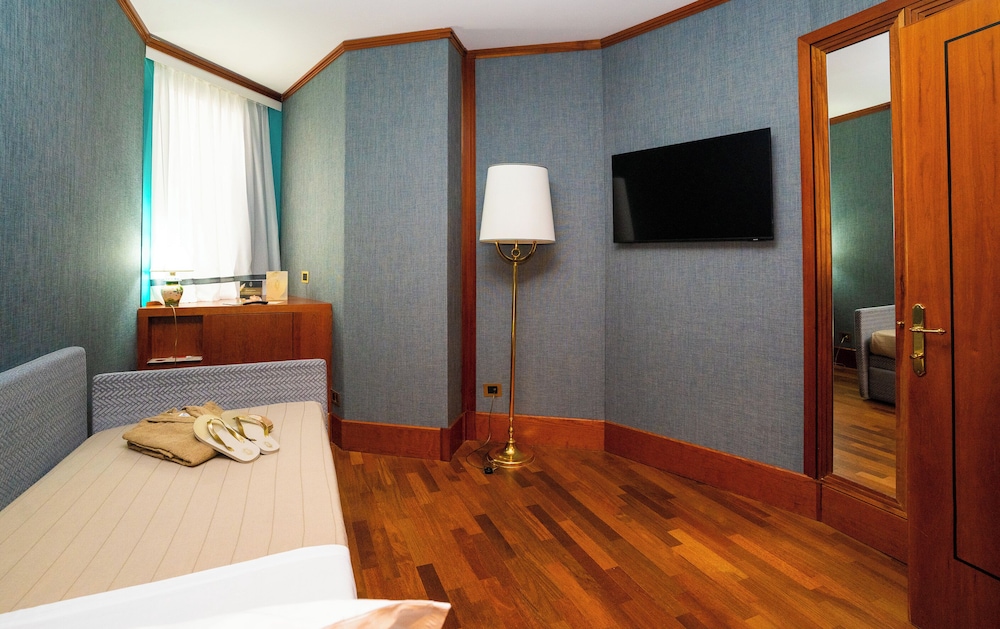 Grand Hotel Duca D Este 63/73