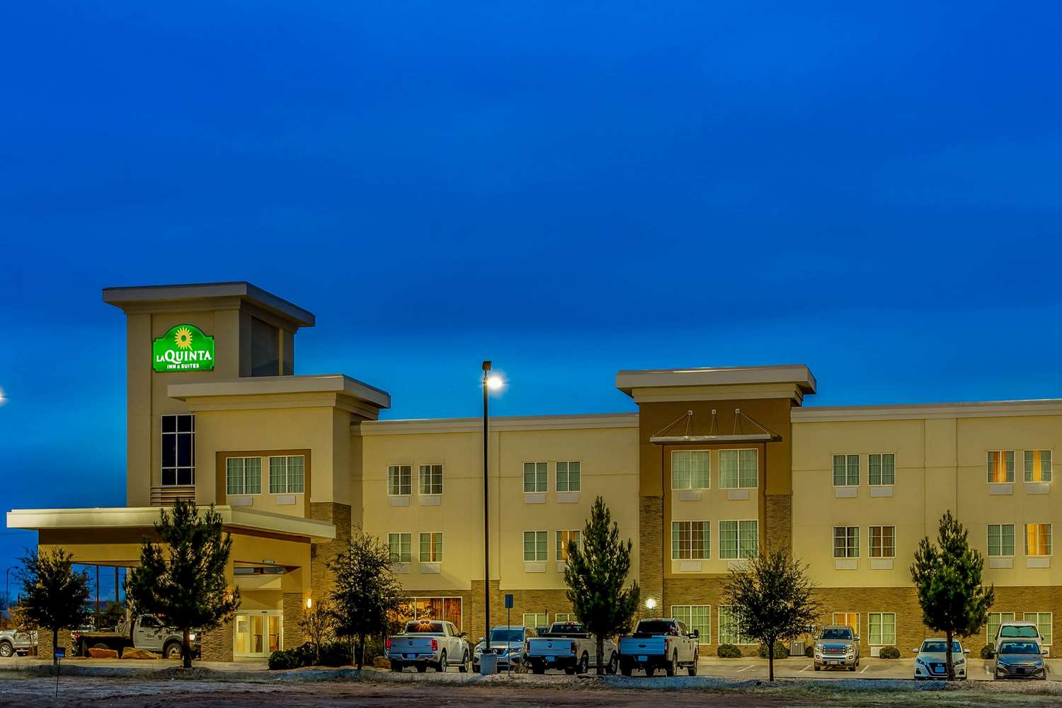 La Quinta Inn Suites By Wyndham Andrews 1/24