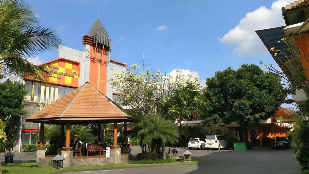 Puri Perdana Hotel & Convention Hall 5/57