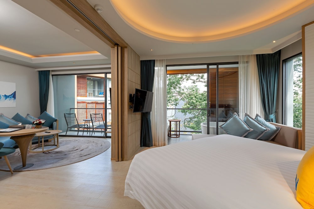 The Nature Phuket 10/49
