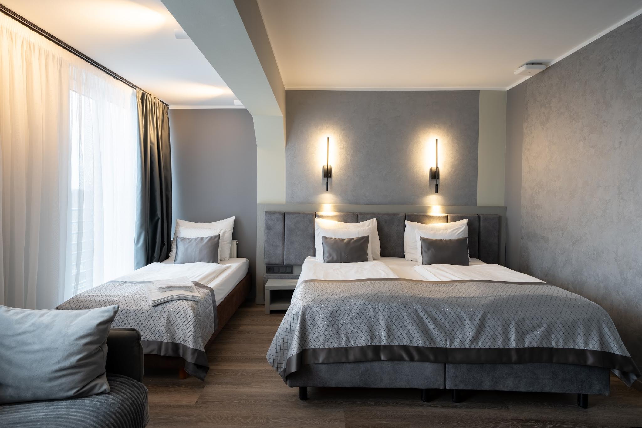 Family, Double Bed