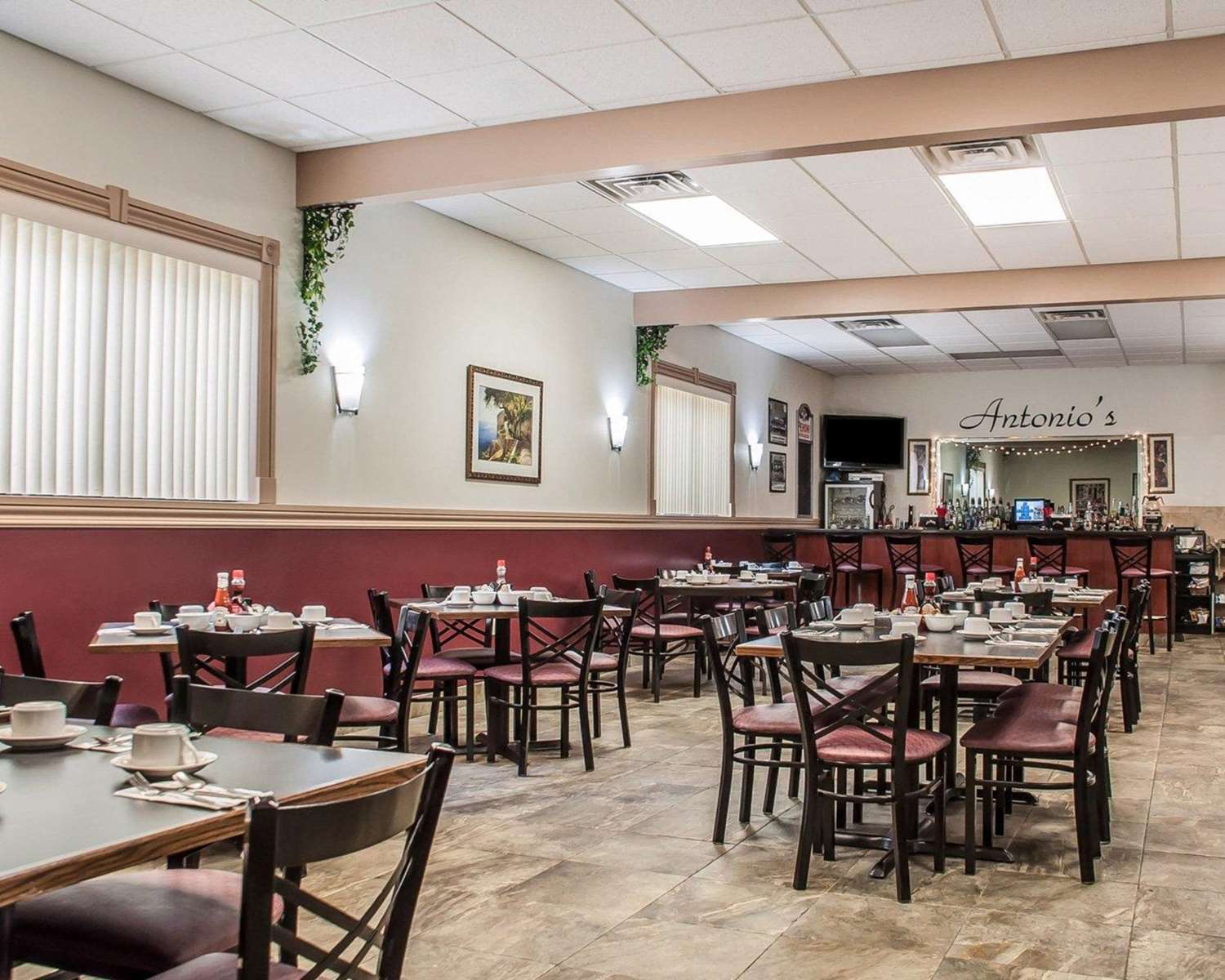 Quality Inn - Niagara Falls Blvd 44/58