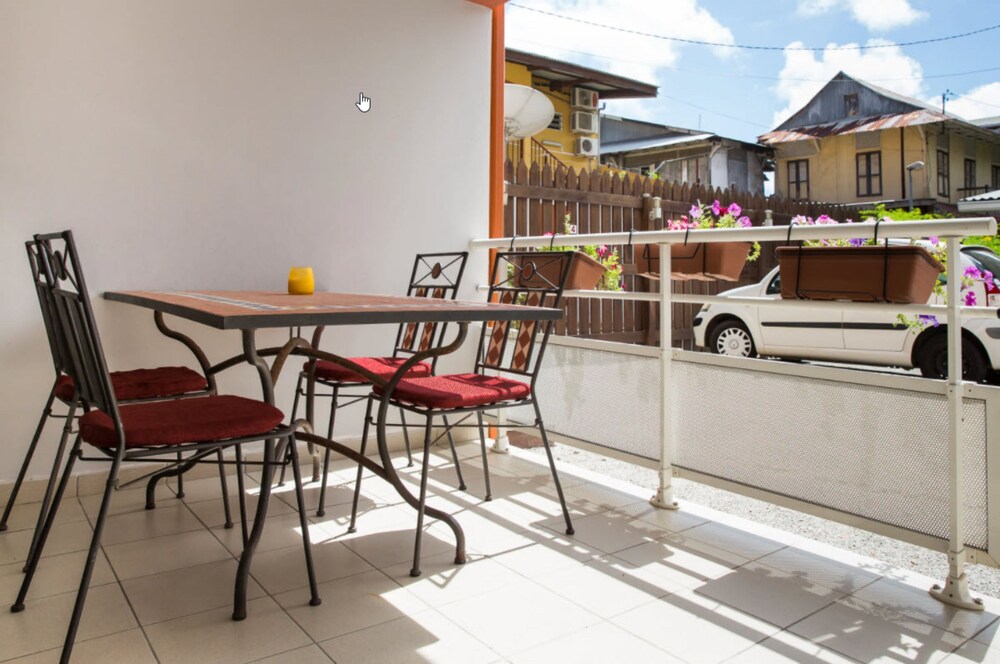 Eclipse Apartment 56/64