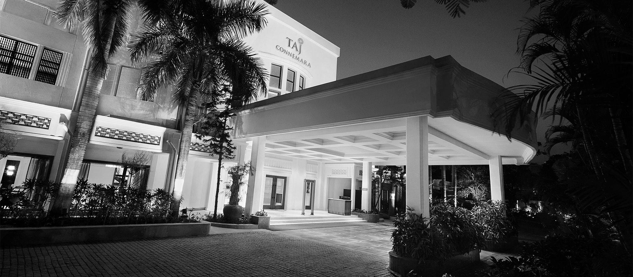 Taj Connemara 2/79
