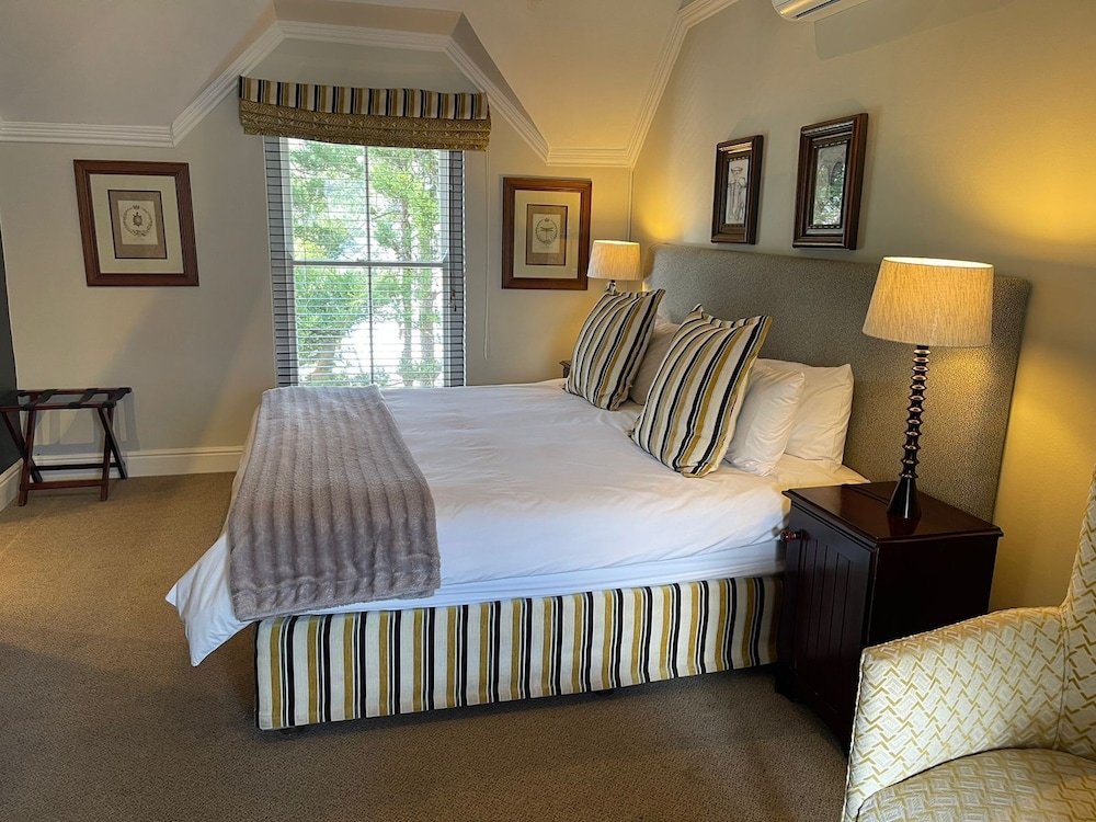 Plumwood Boutique Hotel 15/32