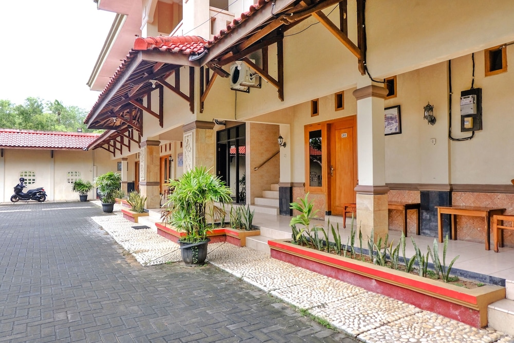OYO 2643 Hotel Graha Prima 1/50
