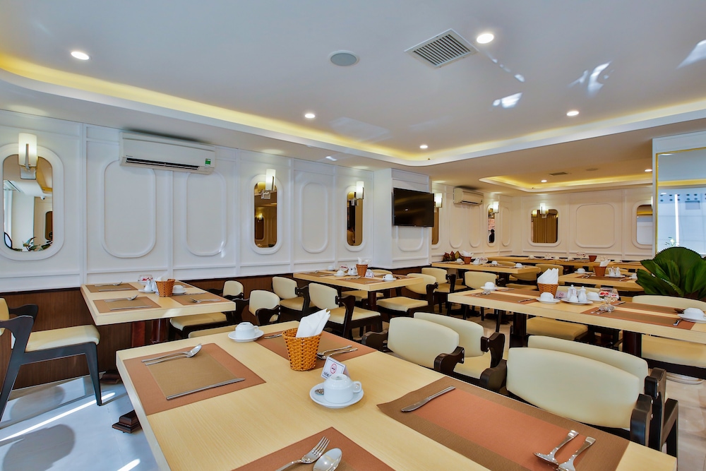 Aluna Ben Thanh Hotel 30/40
