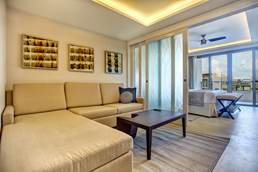 Royalton Riviera Cancun An Autograph Collection All Inclusive Resort Casino 36/66