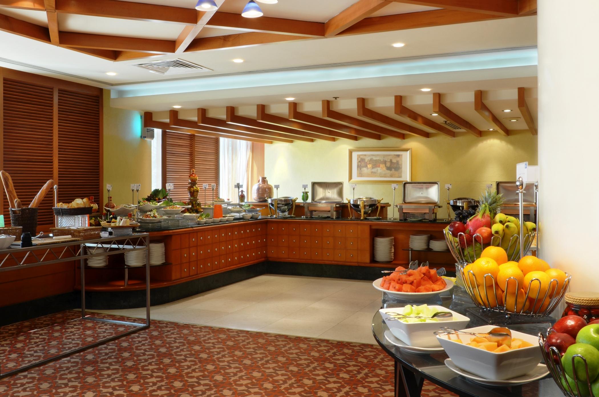 Swiss-Belhotel Sharjah 38/46