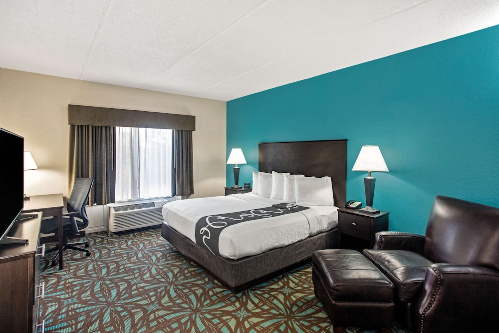 Comfort Inn & Suites Sarasota I75 16/44