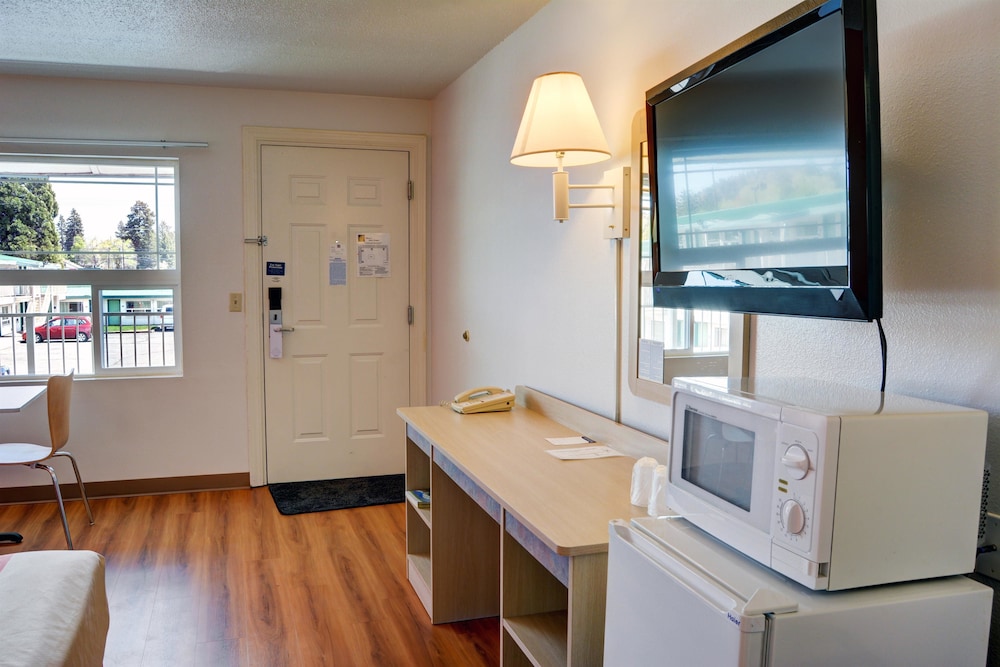 Motel6 Bend, OR 38/58