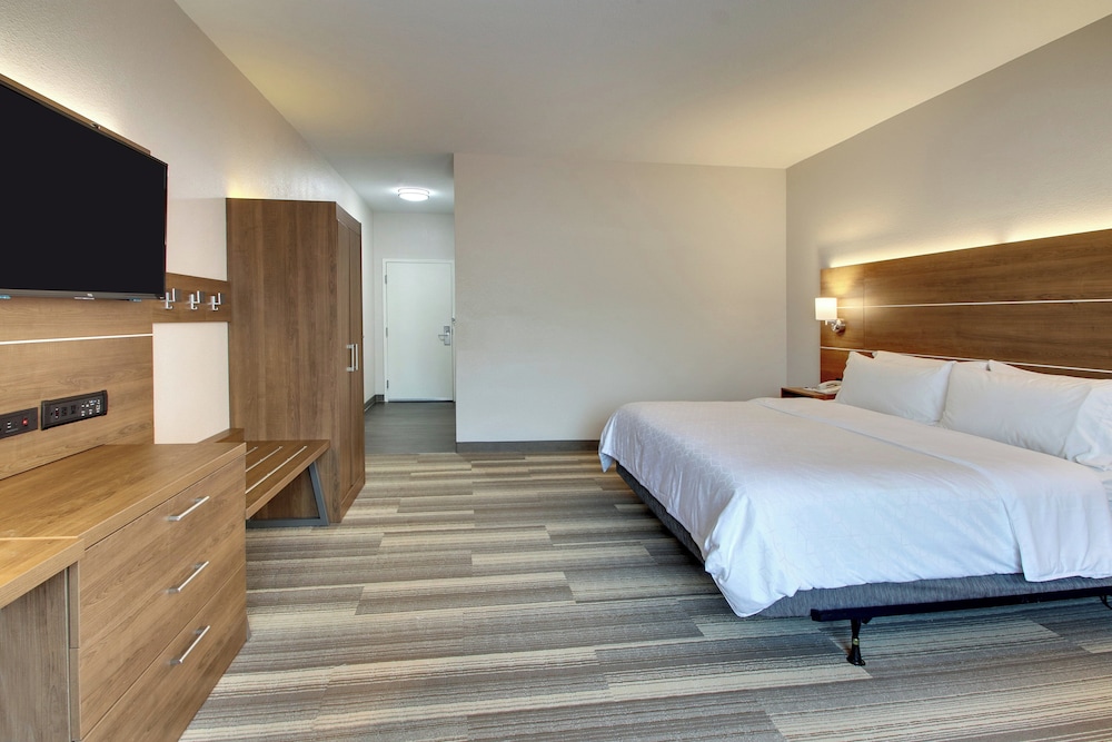 Standard, King Bed, Accessible
