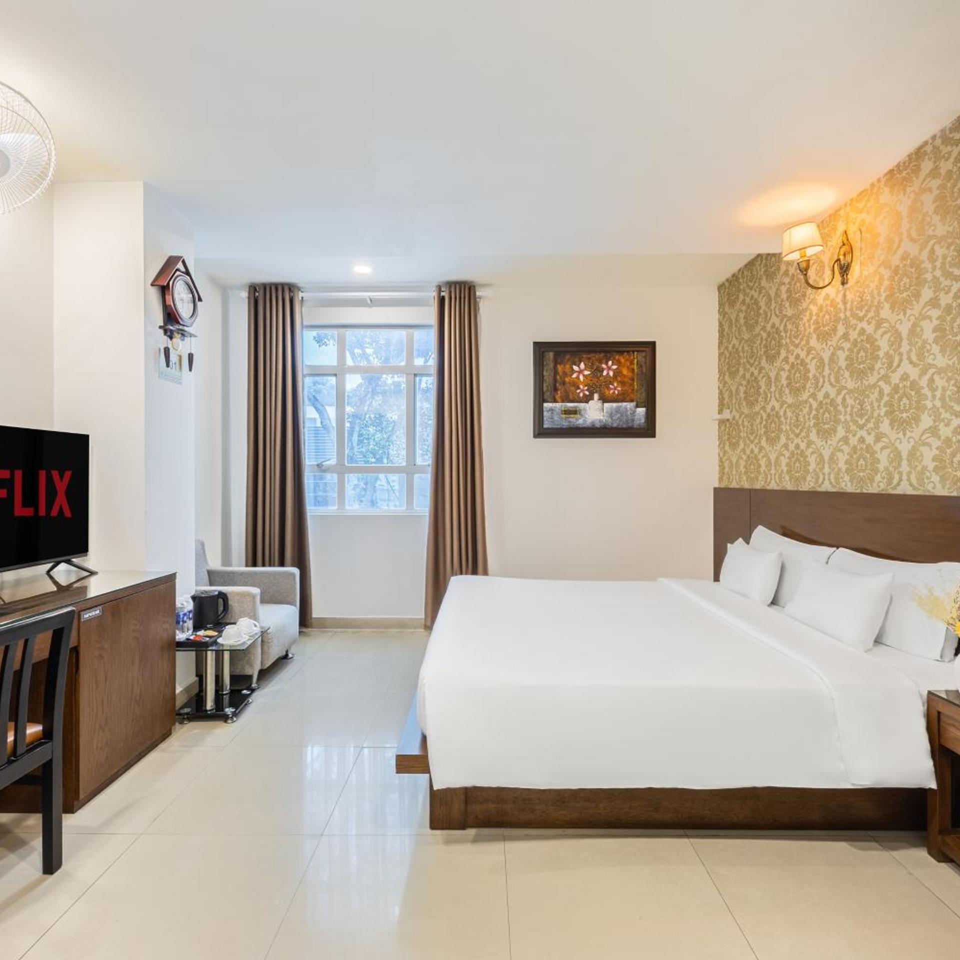 Deluxe, Double Bed