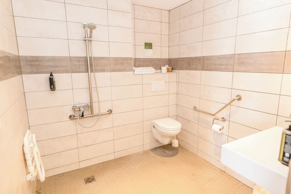 Ibis Budget Brest Sud Plougastel 48/49