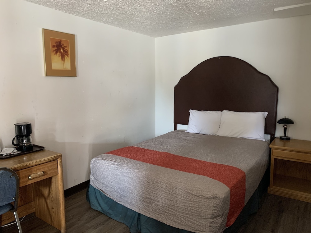 Safari Motel 23/55