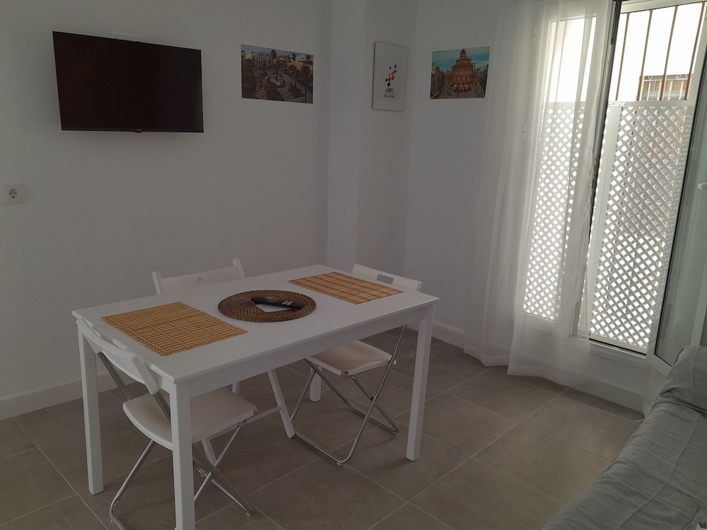 Apartamentos Jerez 70/77