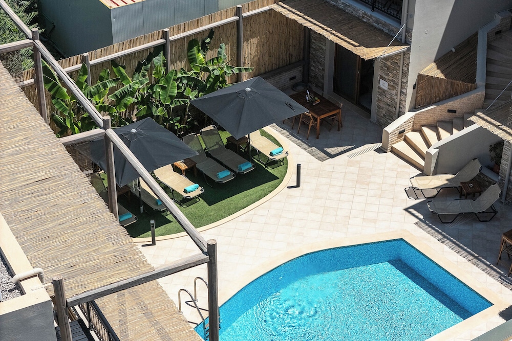 Pantheon Villas 41/78