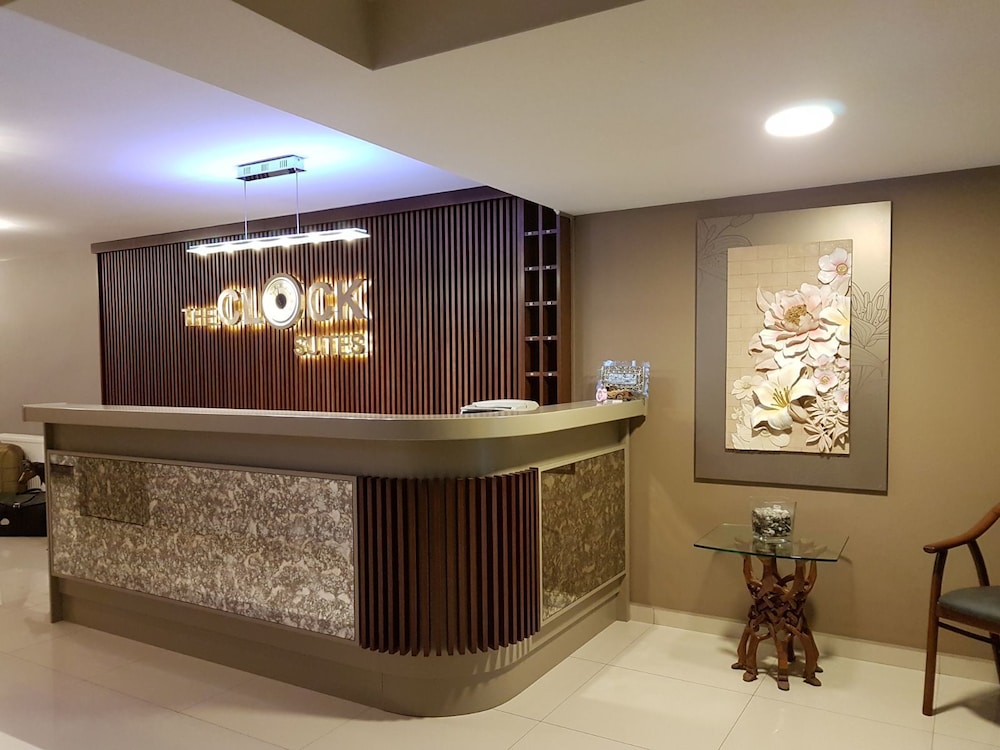 THE CLOCK SUITES 3/44