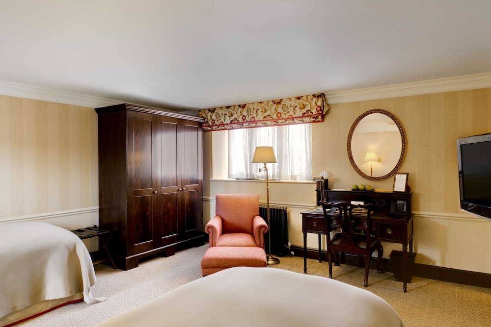 Ellenborough Park Hotel 56/75