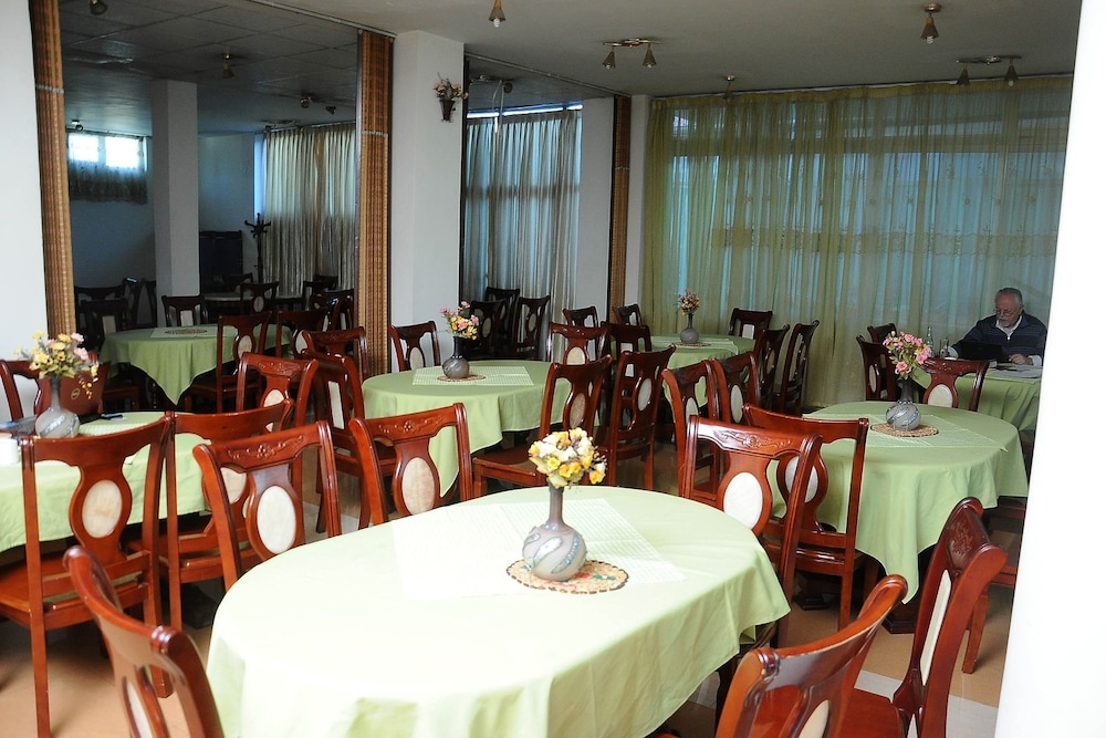 Dimitri Hotel 35/46