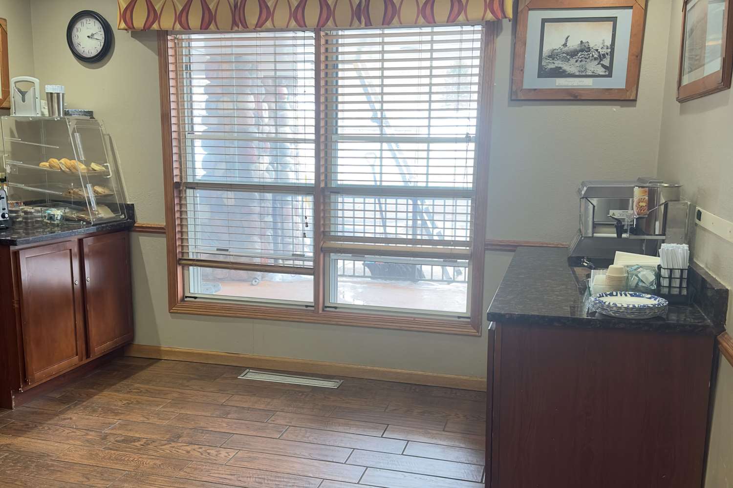 Sleep Inn & Suites near Spirit Mountain 32/49
