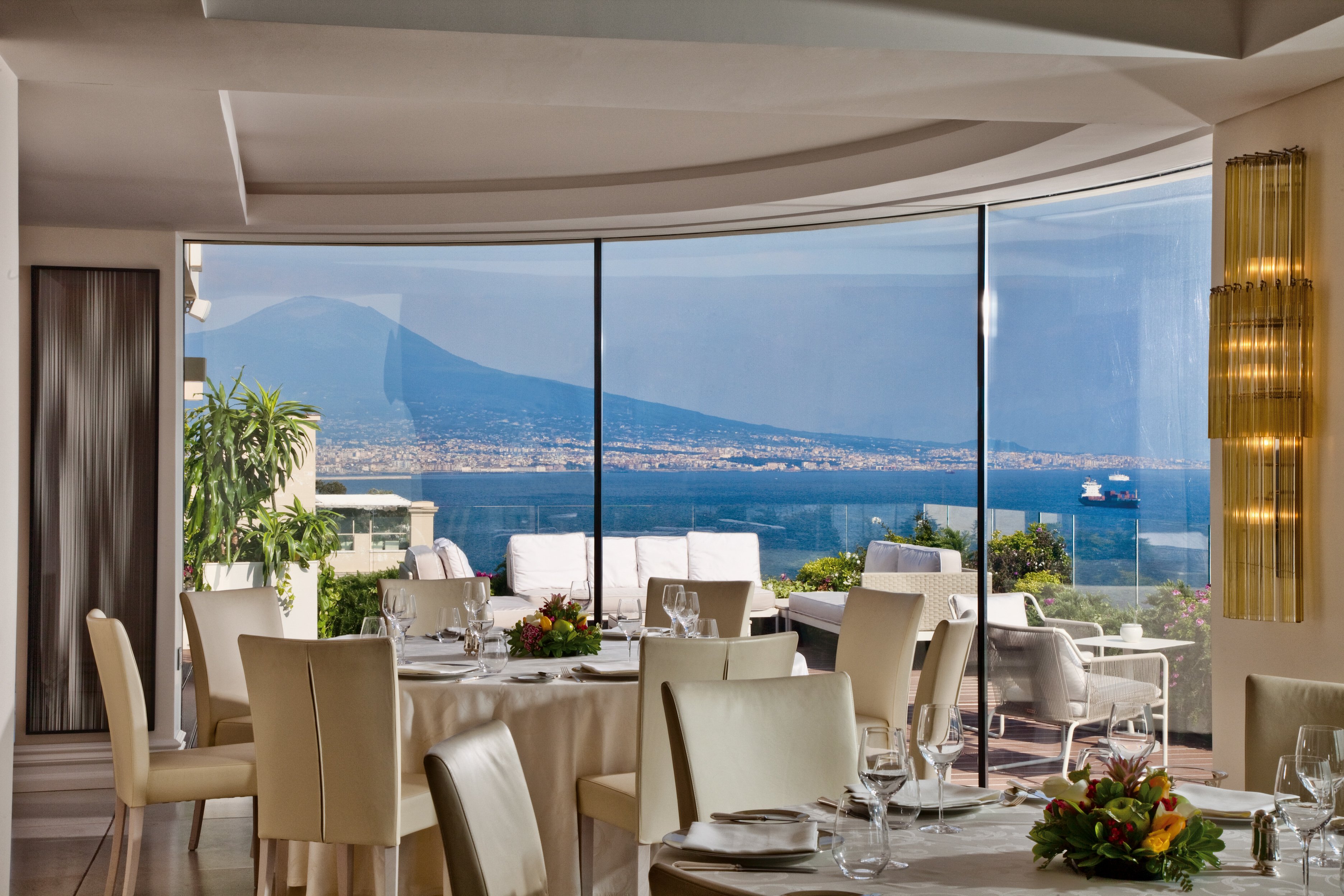 Grand Hotel Vesuvio Naples 37/50