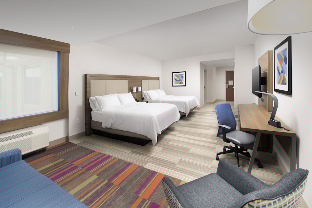 Holiday Inn Express Jacksonville Beach 16/45