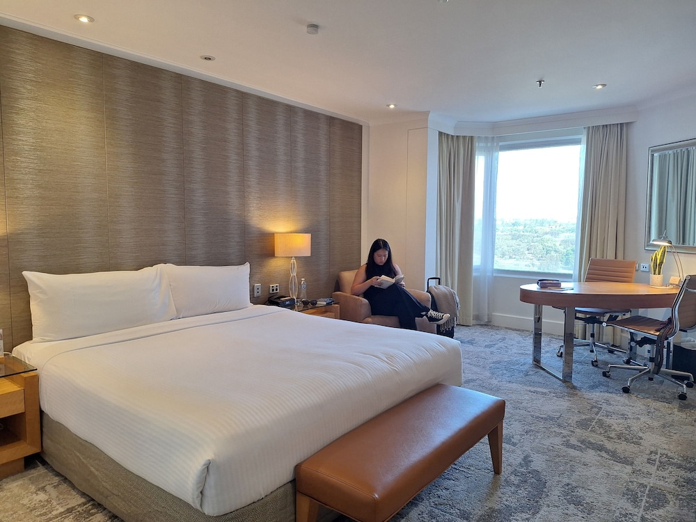 Standard, King Bed