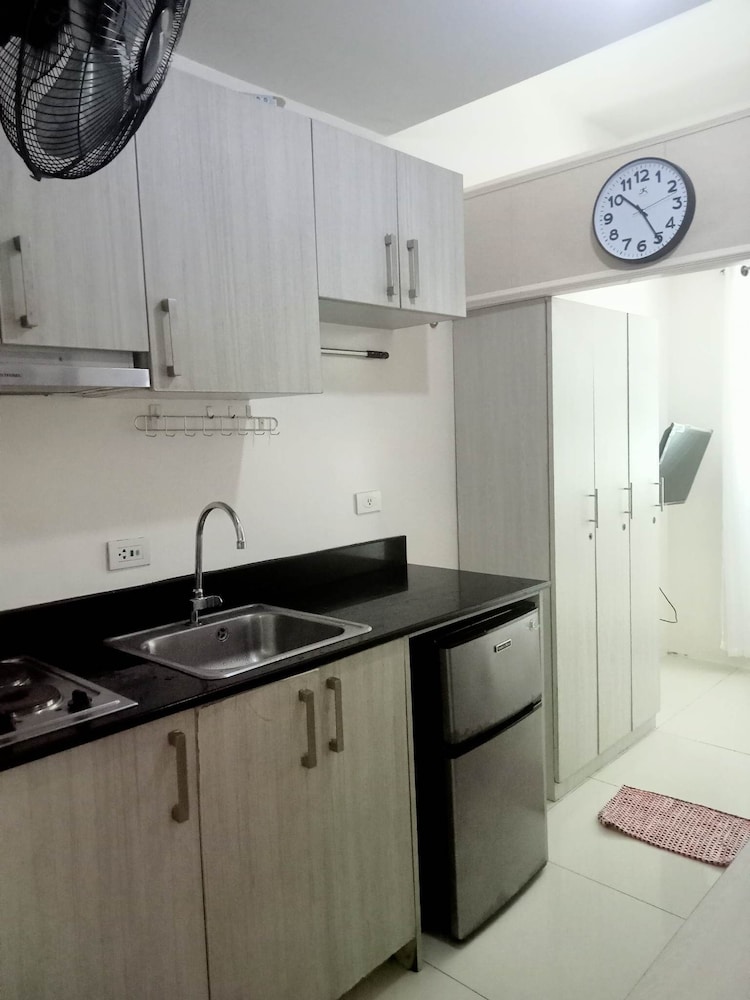 Green Residences 50/50
