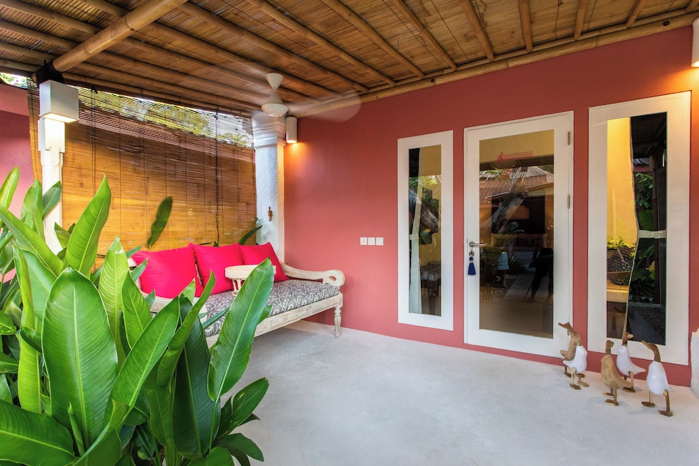 PinkPrivate Sanur - for Cool Adults Only 8/50