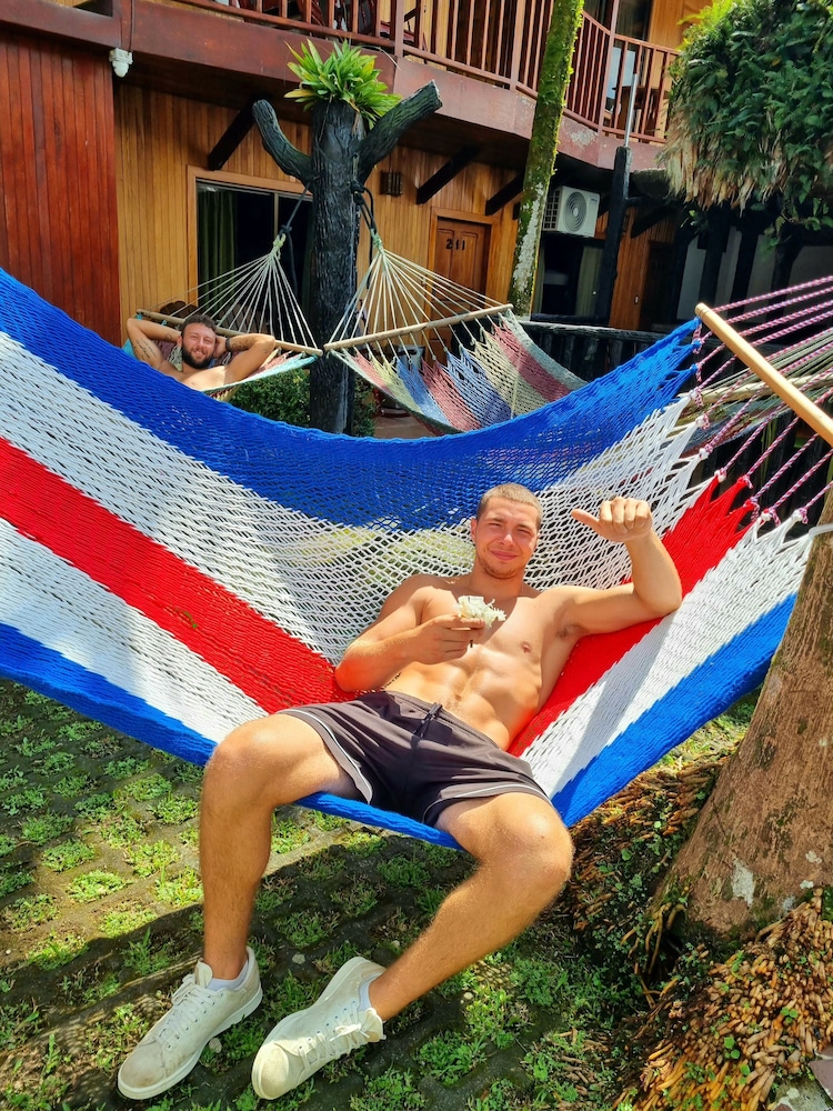 Arenal Hostel Resort 11/50