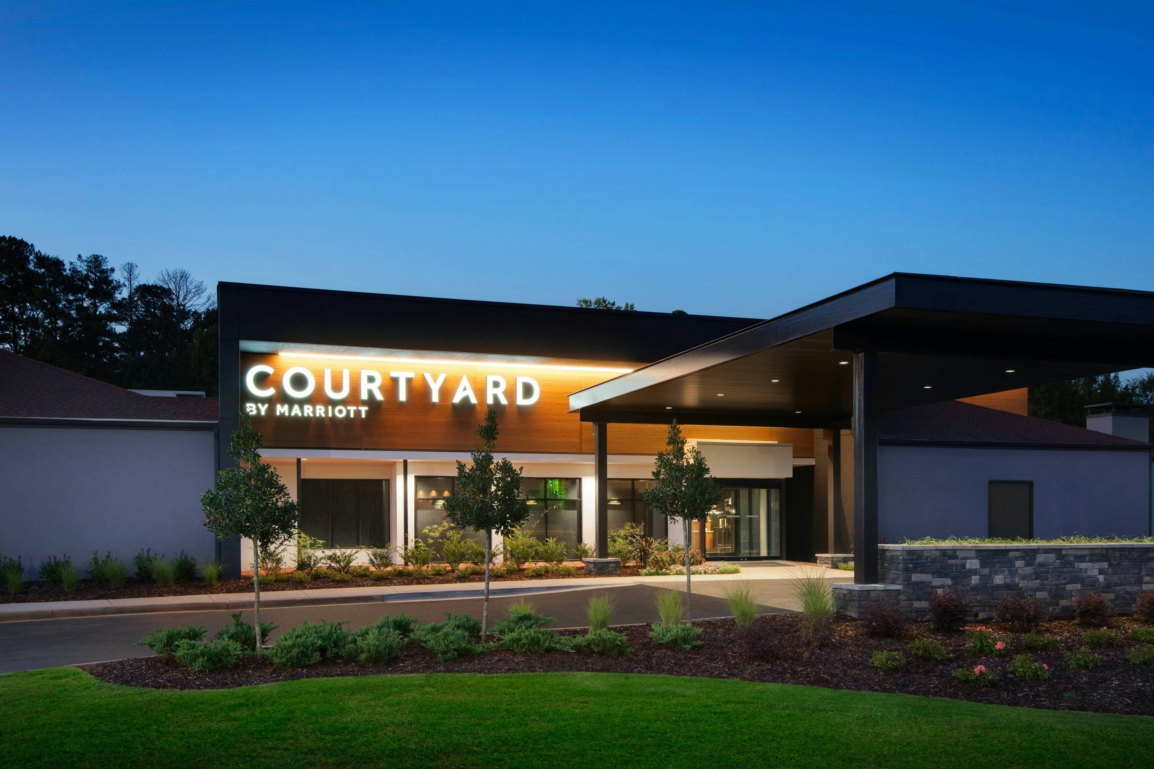 Courtyard By Marriott Birmingham Homewood 2/32