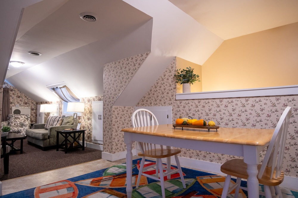 Bar Harbor Manor 55/68
