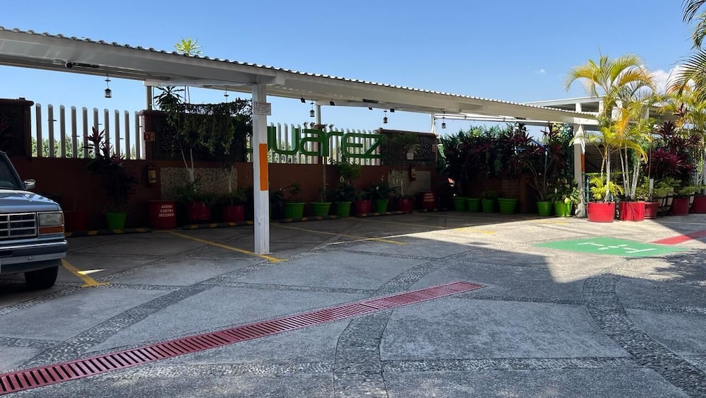 Villas and Suites Paraiso del Sur 64/68