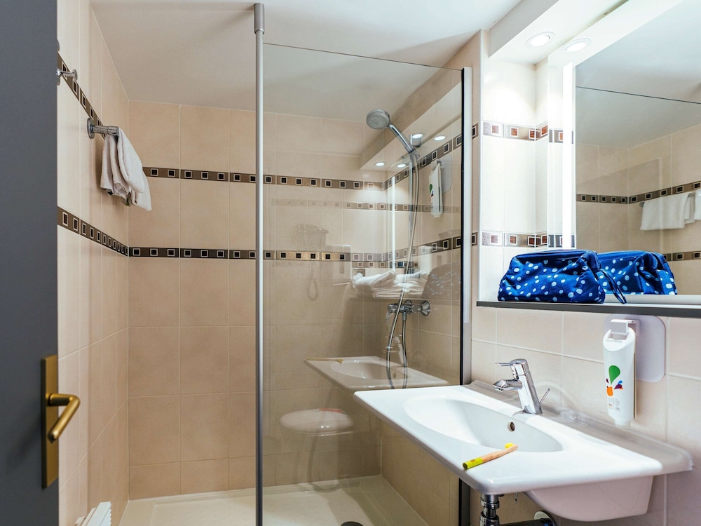 Ibis Styles Douai Gayant Expo Train Station 69/71