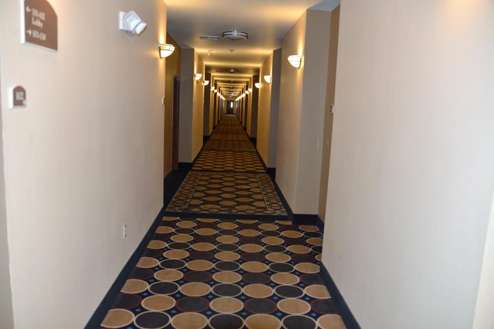Irish Inn And Suites 25/35