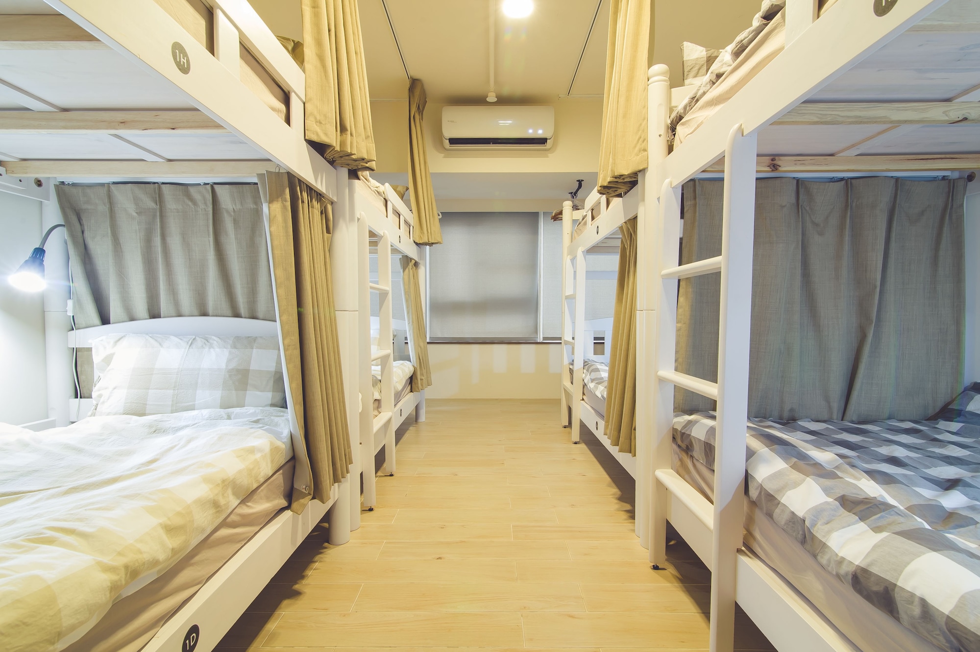 FEMALE DORM, SHARED BATHROOM