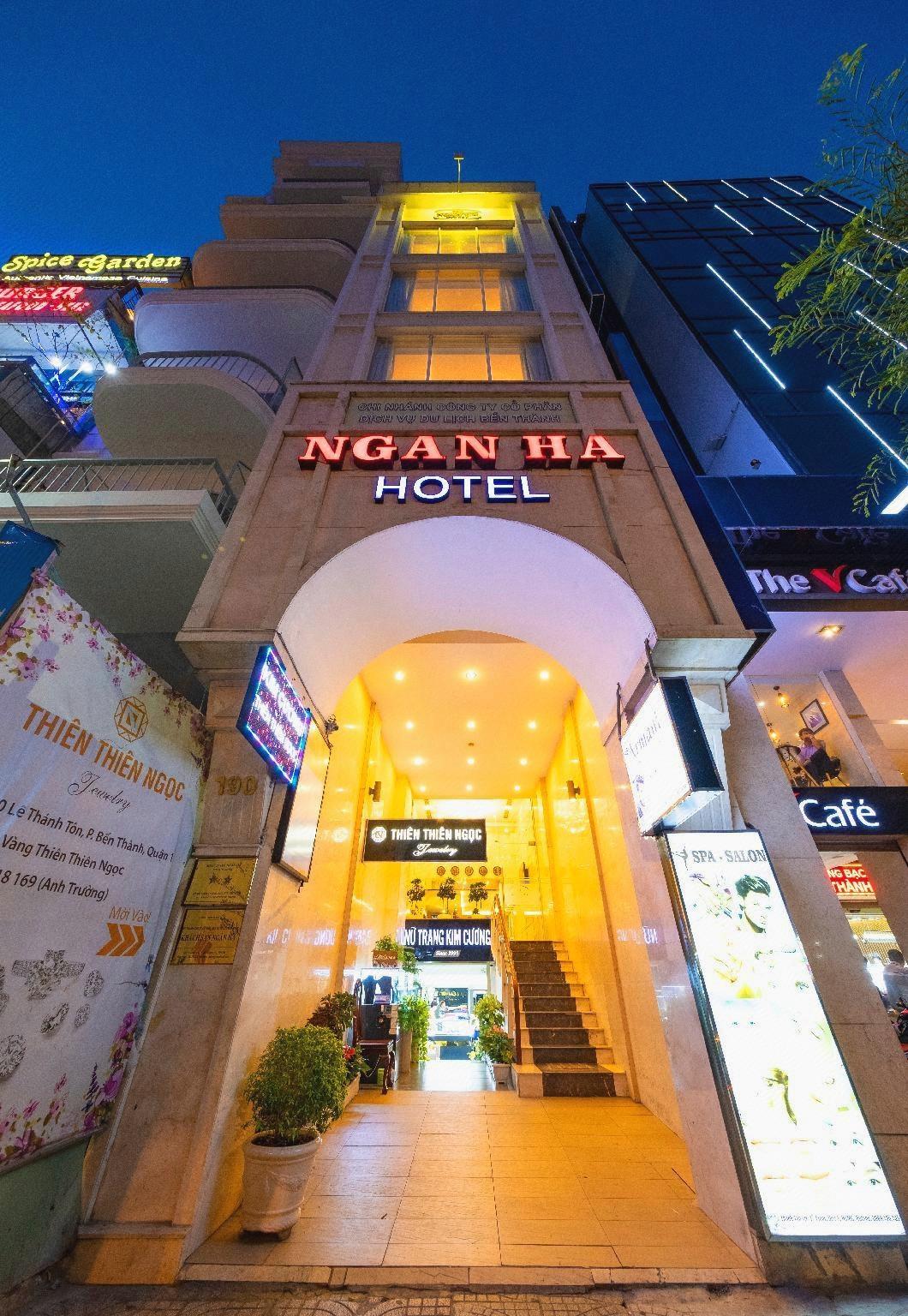 Ngan Ha Hotel 5/80