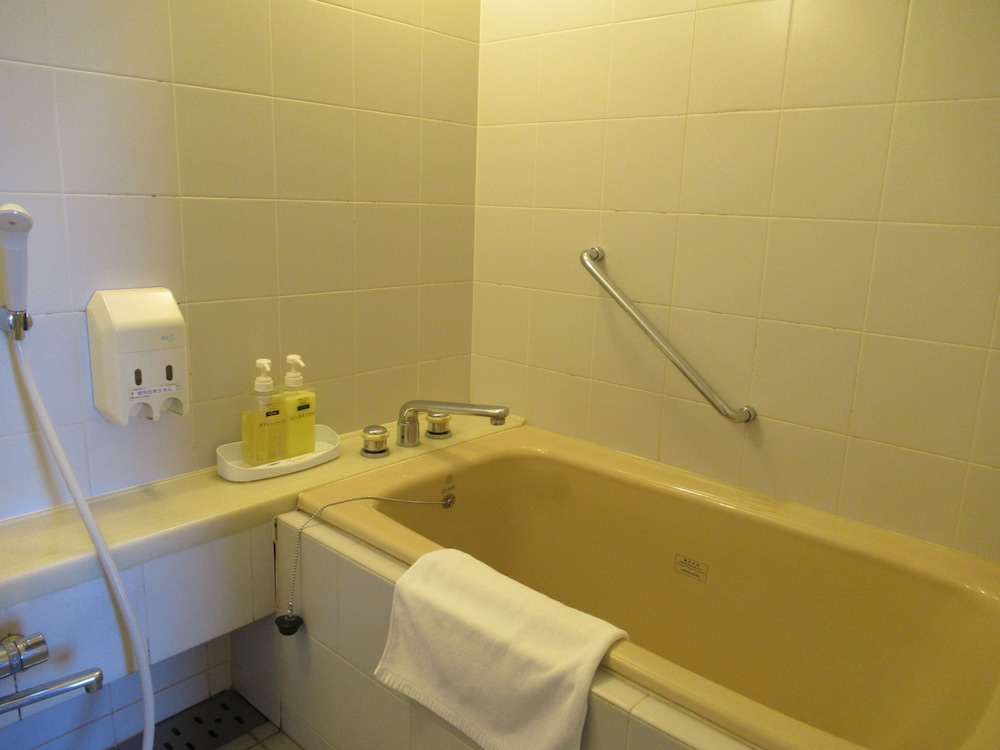 Center Hotel Mihara 67/69